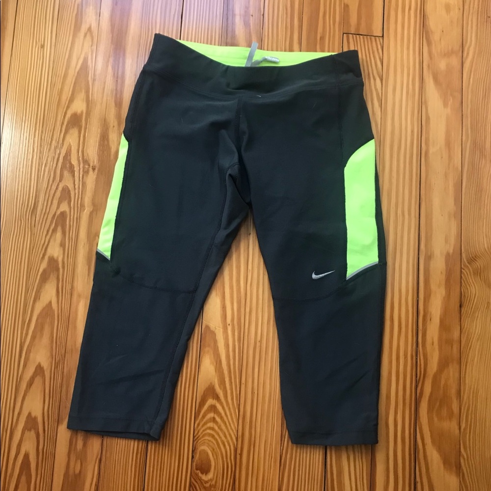 Nike Pro Crop Pants